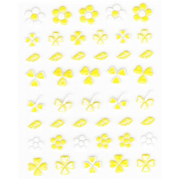 Stickers nail art : décos faciles et tendances pour vos ongles