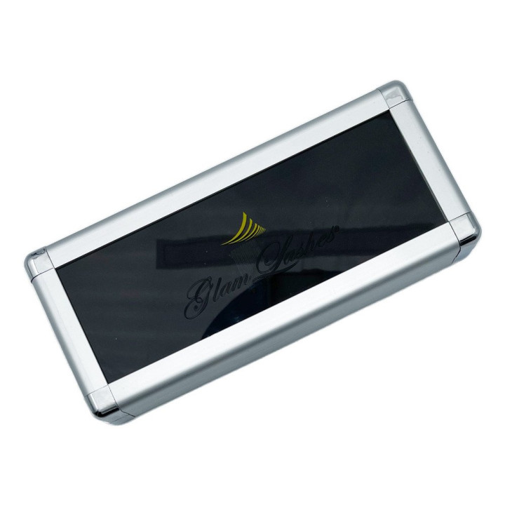 Storage box clips with eyelash extensions