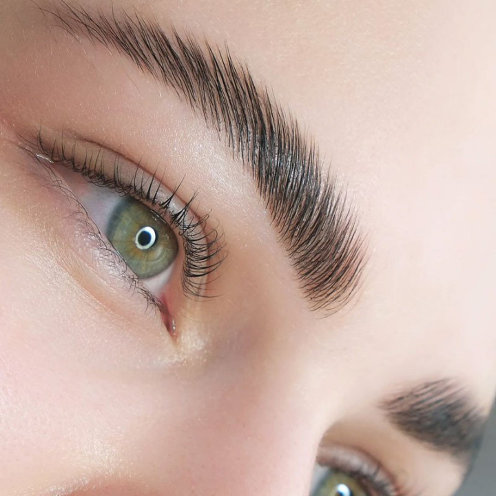 Brow Lift Mrs Highbrow résultat