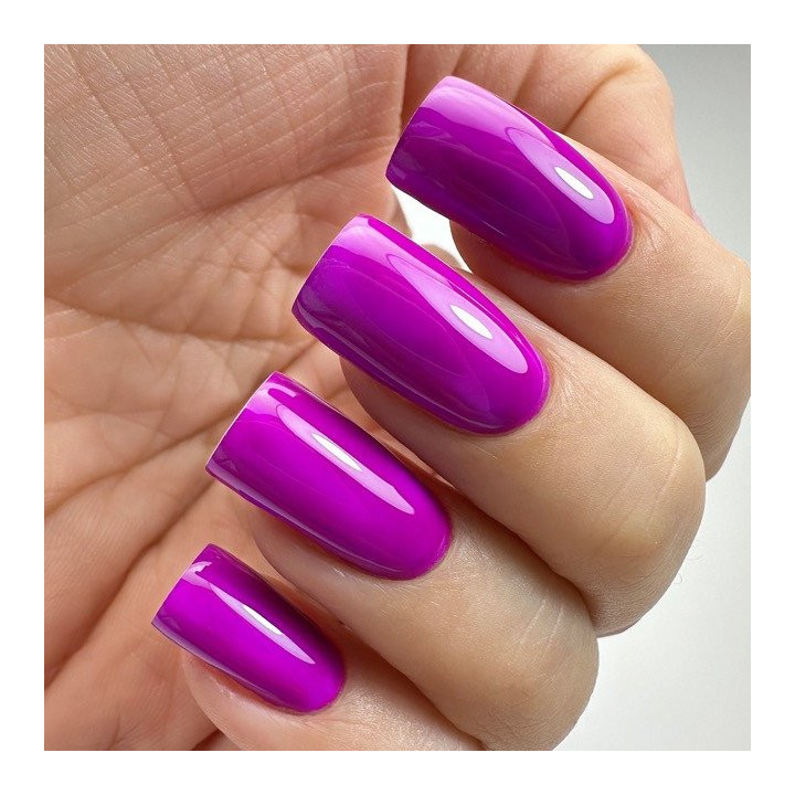 Vernis Semi-Permanent PNB Viola – Luxe y Confiance