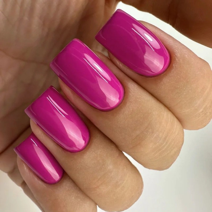 Gel nail polish PNB 376 Fuchsia Fetish - 8ml