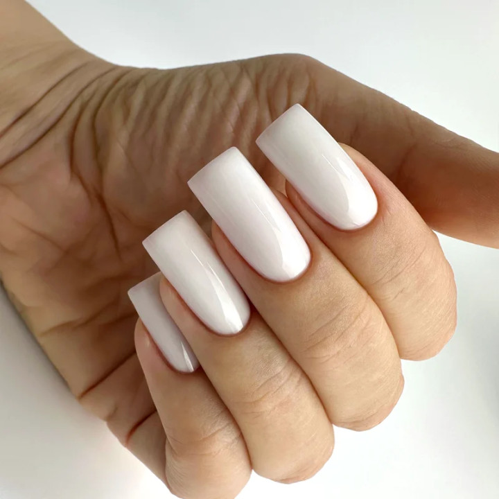Biab Gel 4 en 1 PNB Ivory Glow 17ml
