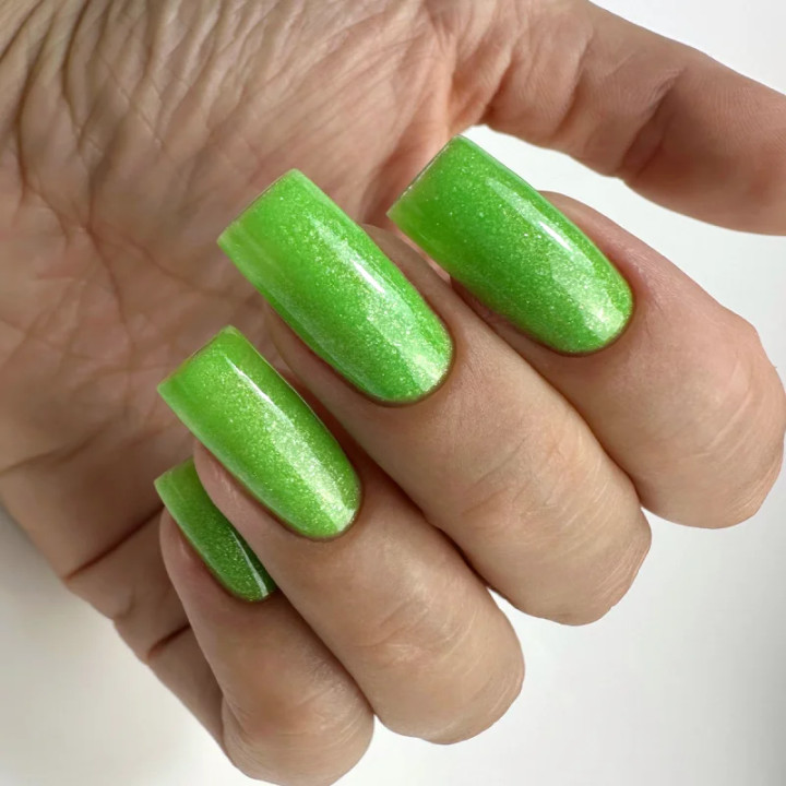 Gel Polish PNB Juicy Kiwi Spark- 8ml