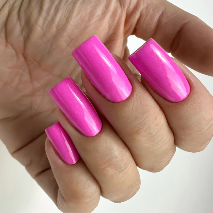 Gel Polish PNB Juicy Pink Guava - 8ml